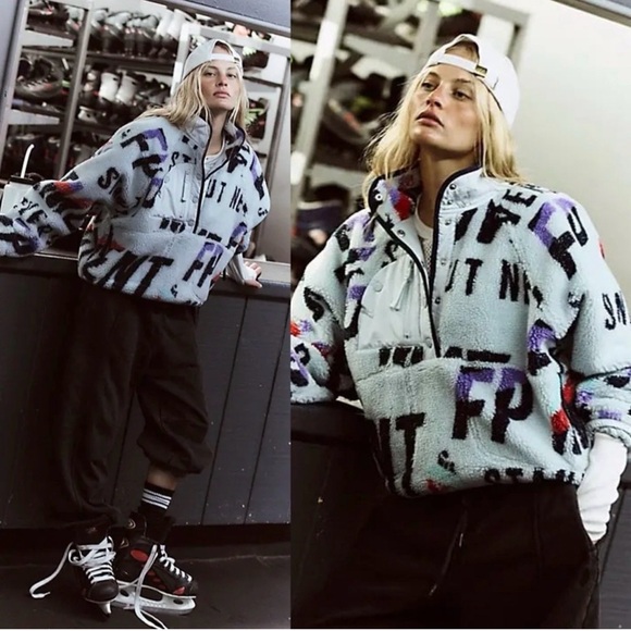 FP Movement by Free People Jackets & Blazers - NWT FP Movement Hit The Slopes Printed Fleece Jacket